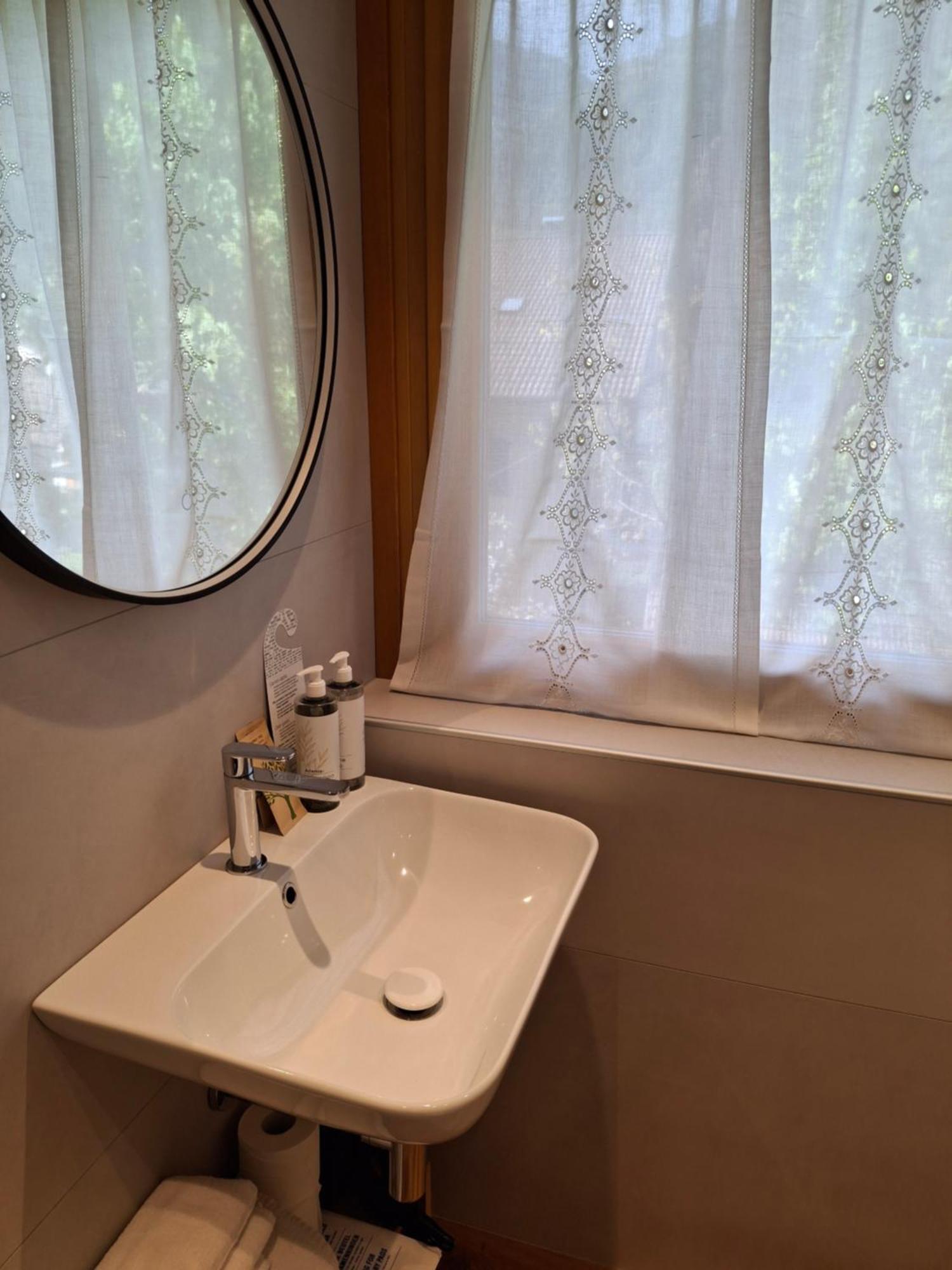 Hotel Dolomiti Saone Tione di Trento Luaran gambar